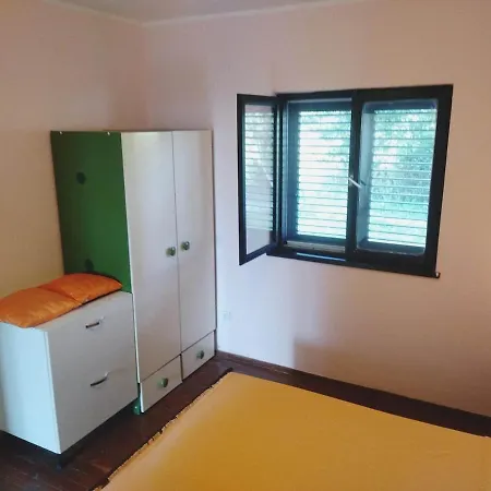 Apartament Ii *