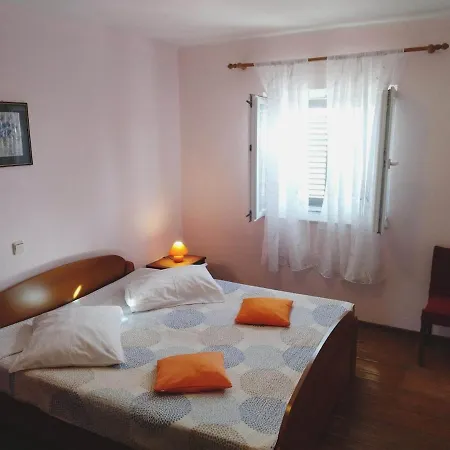 Apartament Ii *