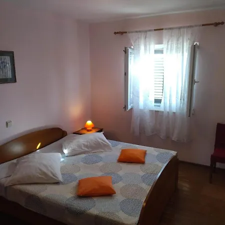 Apartament Ii Prvic Sepurine